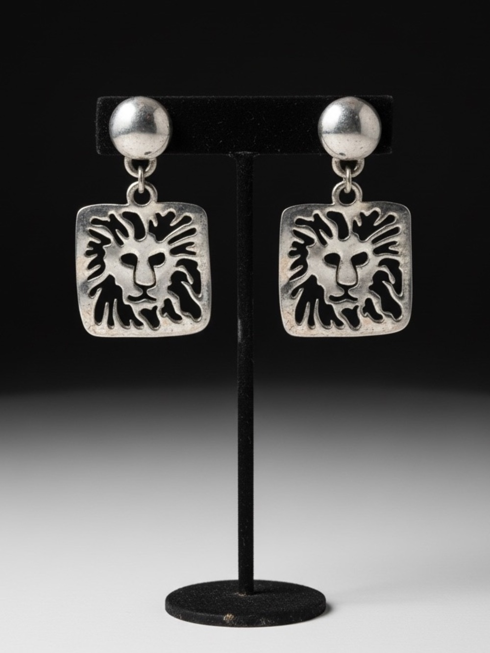Vintage Silver Tone Pierced Lion Face Dangle Earrings Figural Openwork